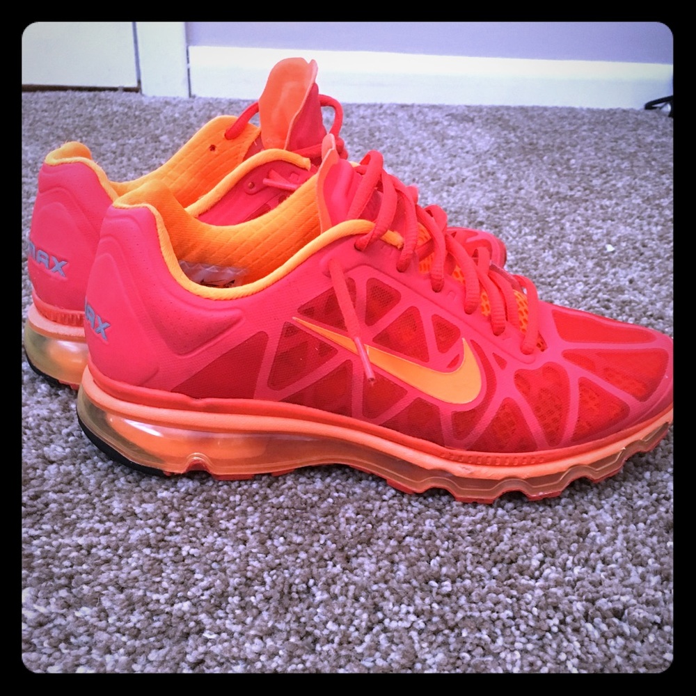 Nike air max.